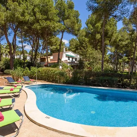 Alessandra By 圣托马斯