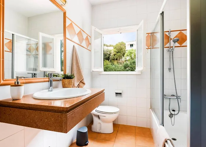 Alessandra By * Santo Tomás